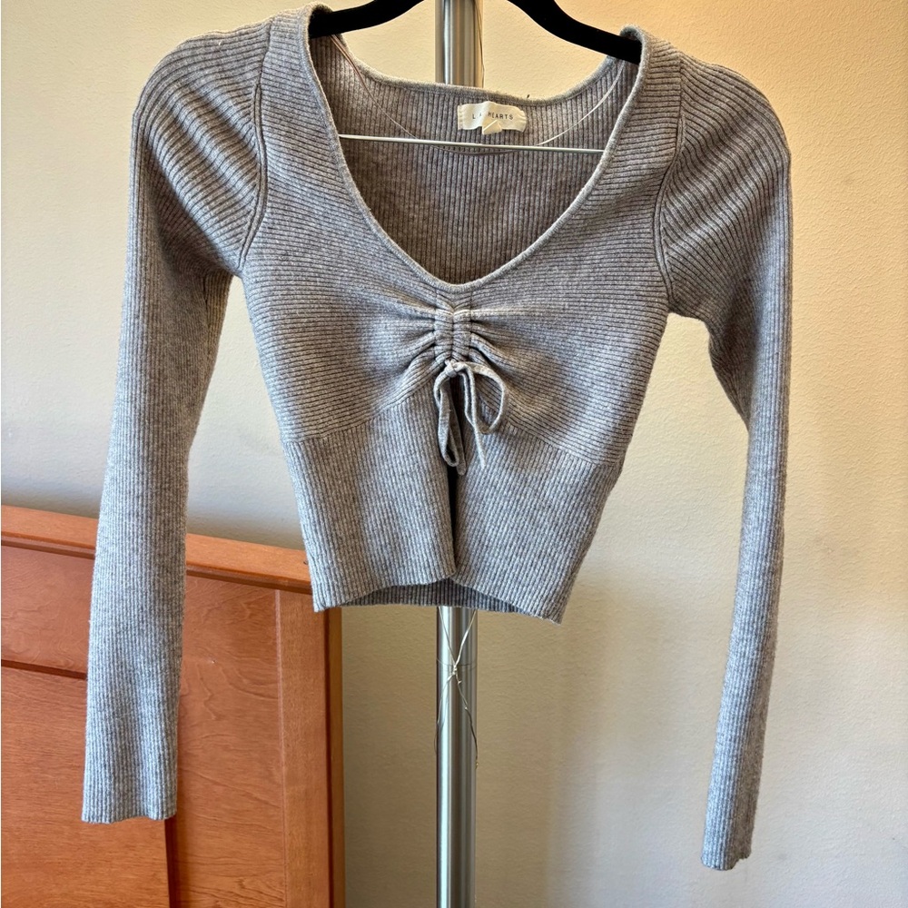 La Hearts Gray V-Neck Ribbed Sweater